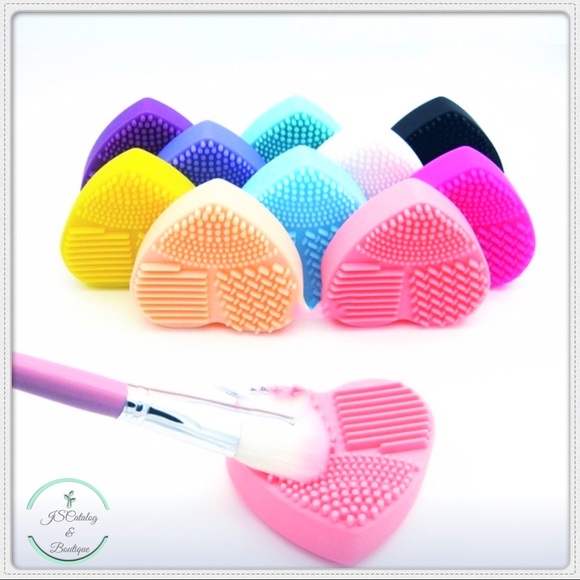 🎉HP🎉Makeup Silicone Brush Cleaner - Picture 2 of 5